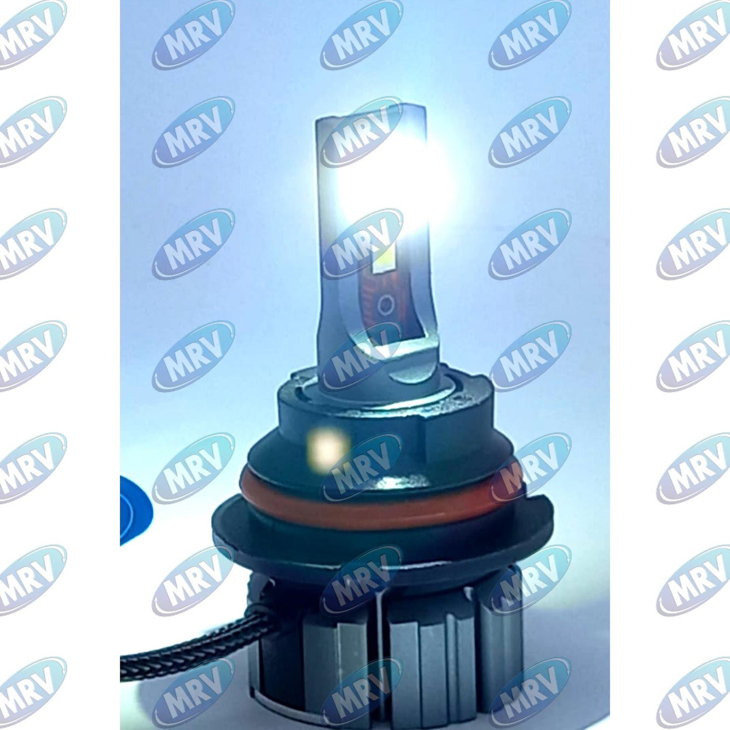 FOCO LED 9004 CONECTOR EN CUERPO 12-24V